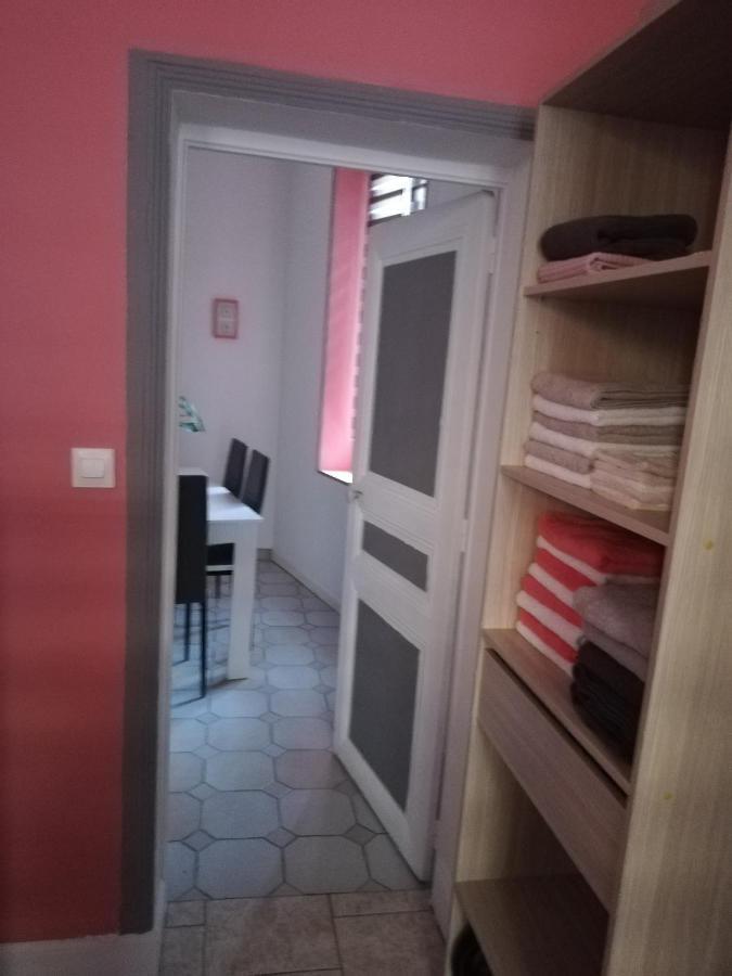 Вілла Sweet Garden La Fere Екстер'єр фото